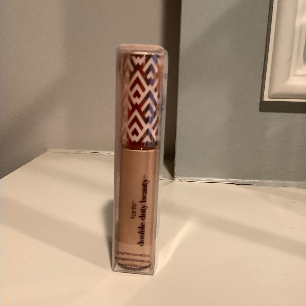 Tarte Double Duty Beauty Concealer - Radiant Shape Tape - Light-Medium Honey